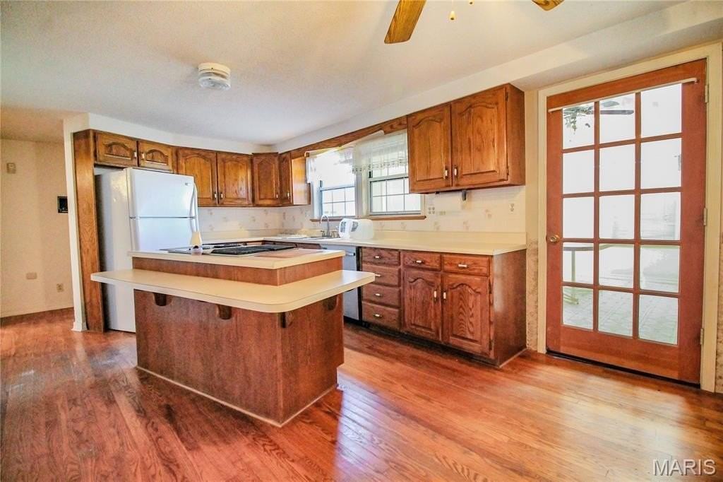 11 Edgar Rd - Photo 6 of 21