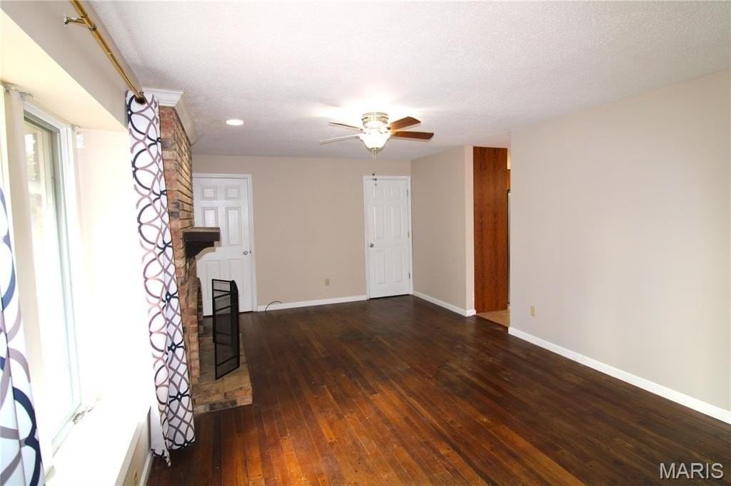 736 Henry Ave - Photo 5 of 39