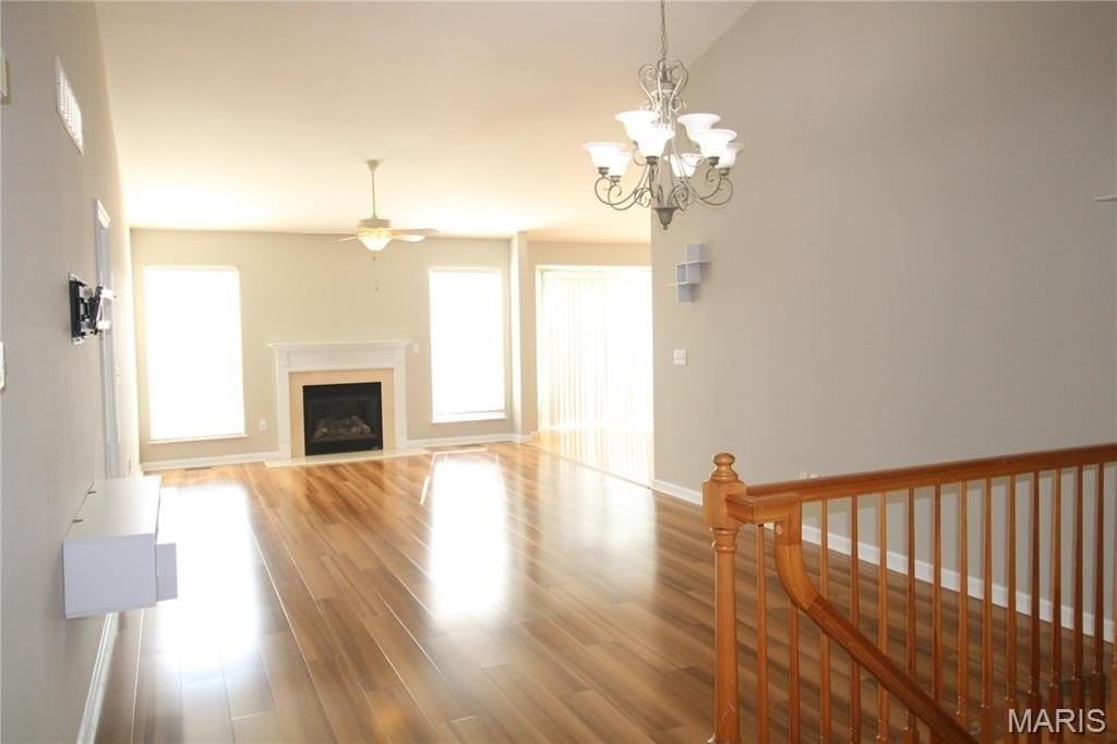 493 Angelique Pl - Photo 5 of 33