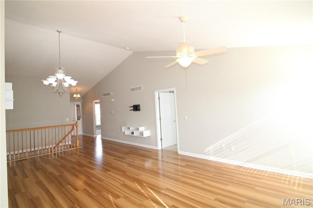 493 Angelique Pl - Photo 7 of 33