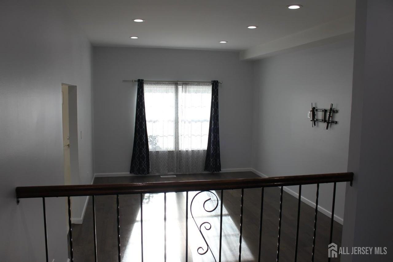 83 Pheasant Run - Photo 5 of 21