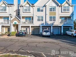 featured image of 27 Edinburgh Ct