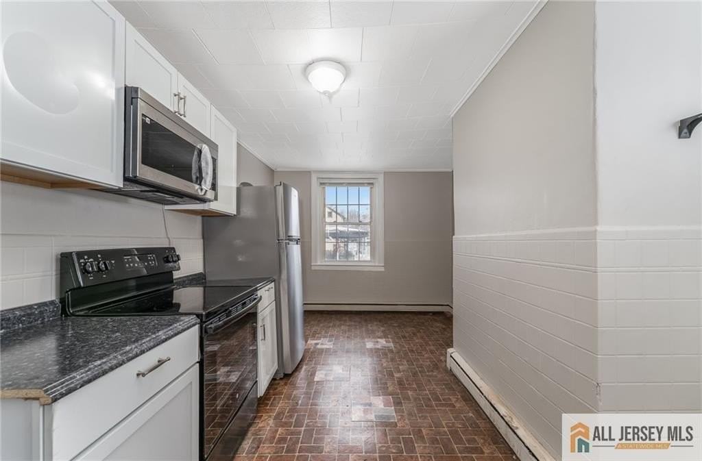 20 Willow Ave - Photo 3 of 13