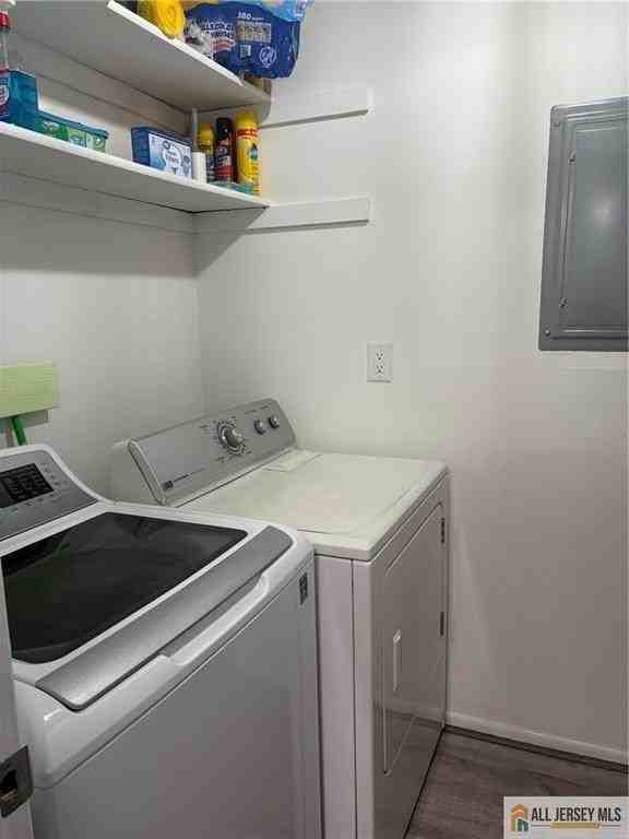 802 Lindsey Ct - Photo 6 of 16