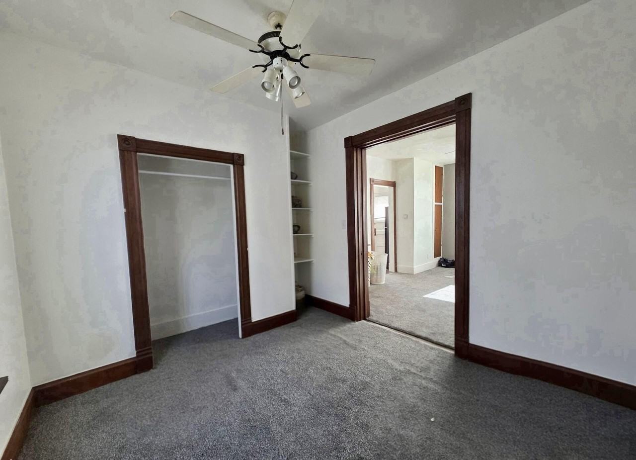 1801 N Wisconsin St - Photo 7 of 18