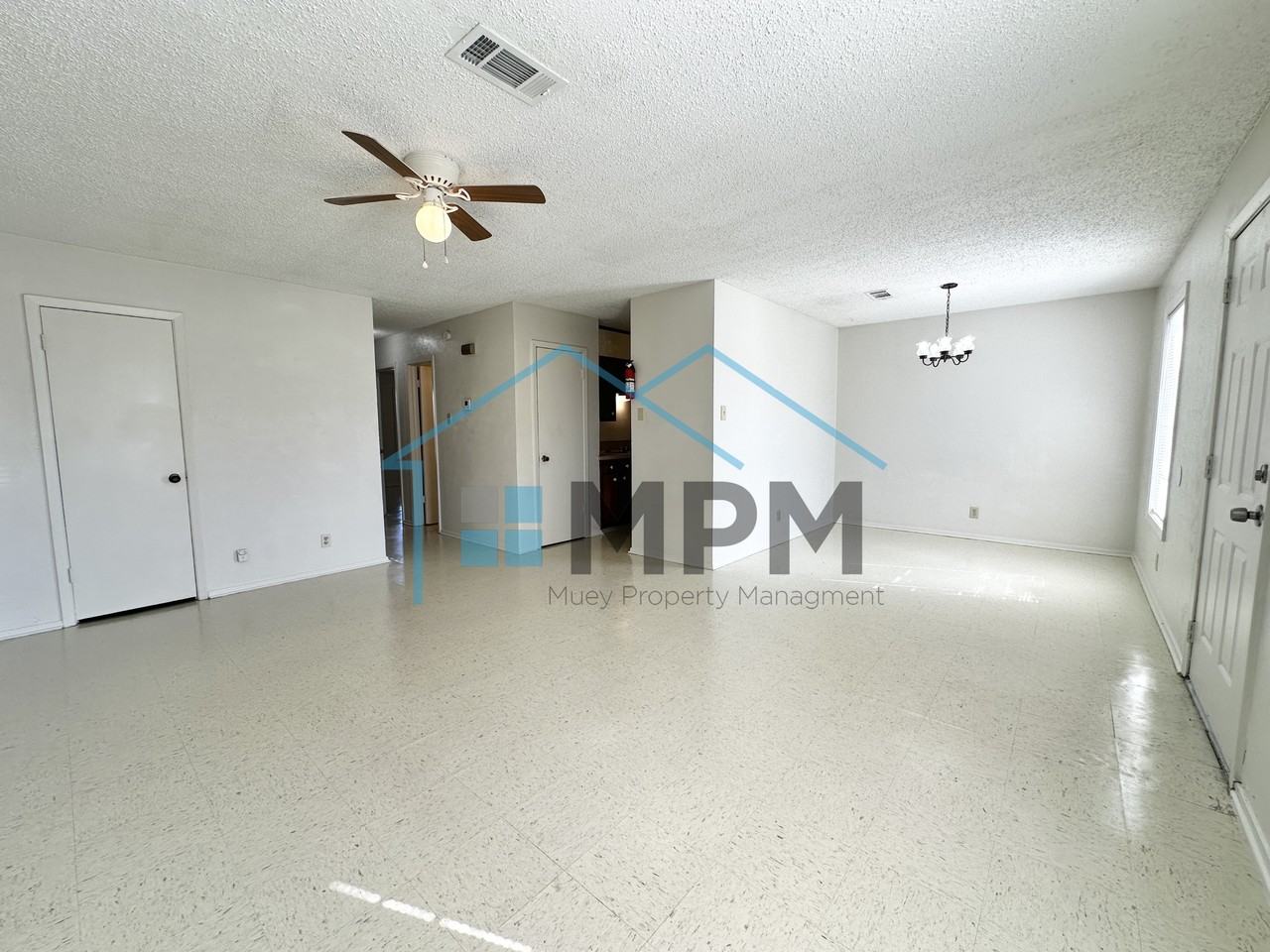 48B Colonial Dr #2 - Photo 2 of 9