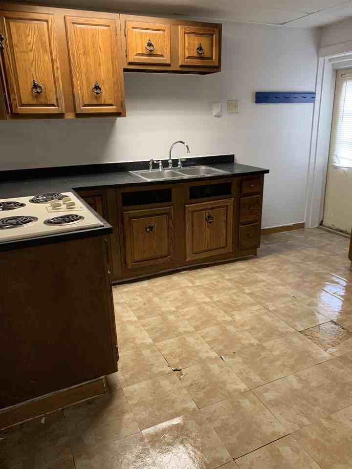 301 S Broadway St #2 - Photo 2 of 13