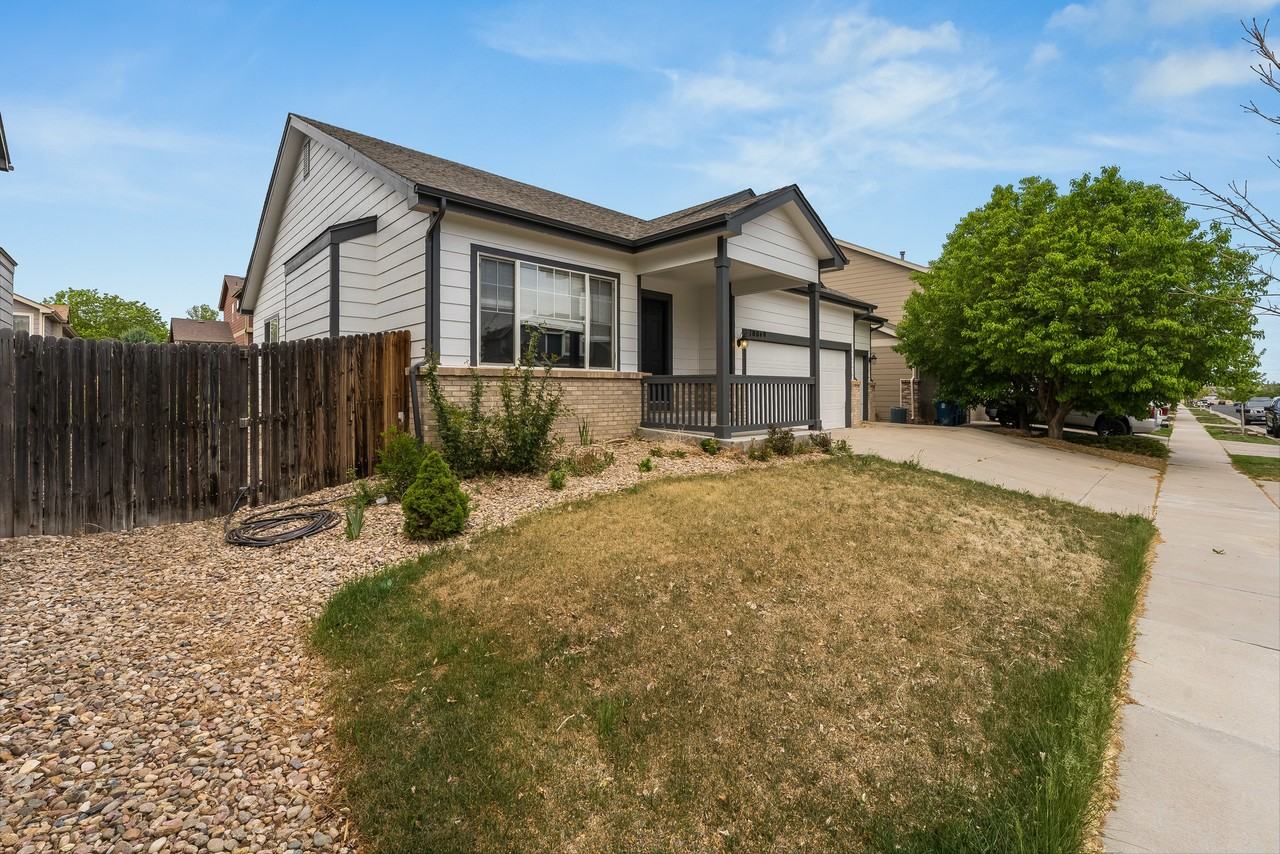 10049 Jasper St #1 - Photo 2 of 20