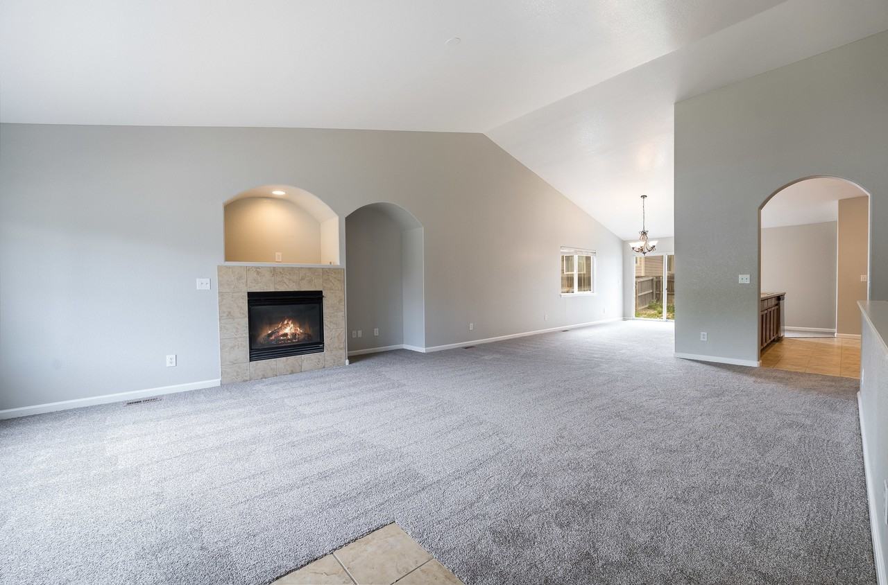 10049 Jasper St #1 - Photo 3 of 20