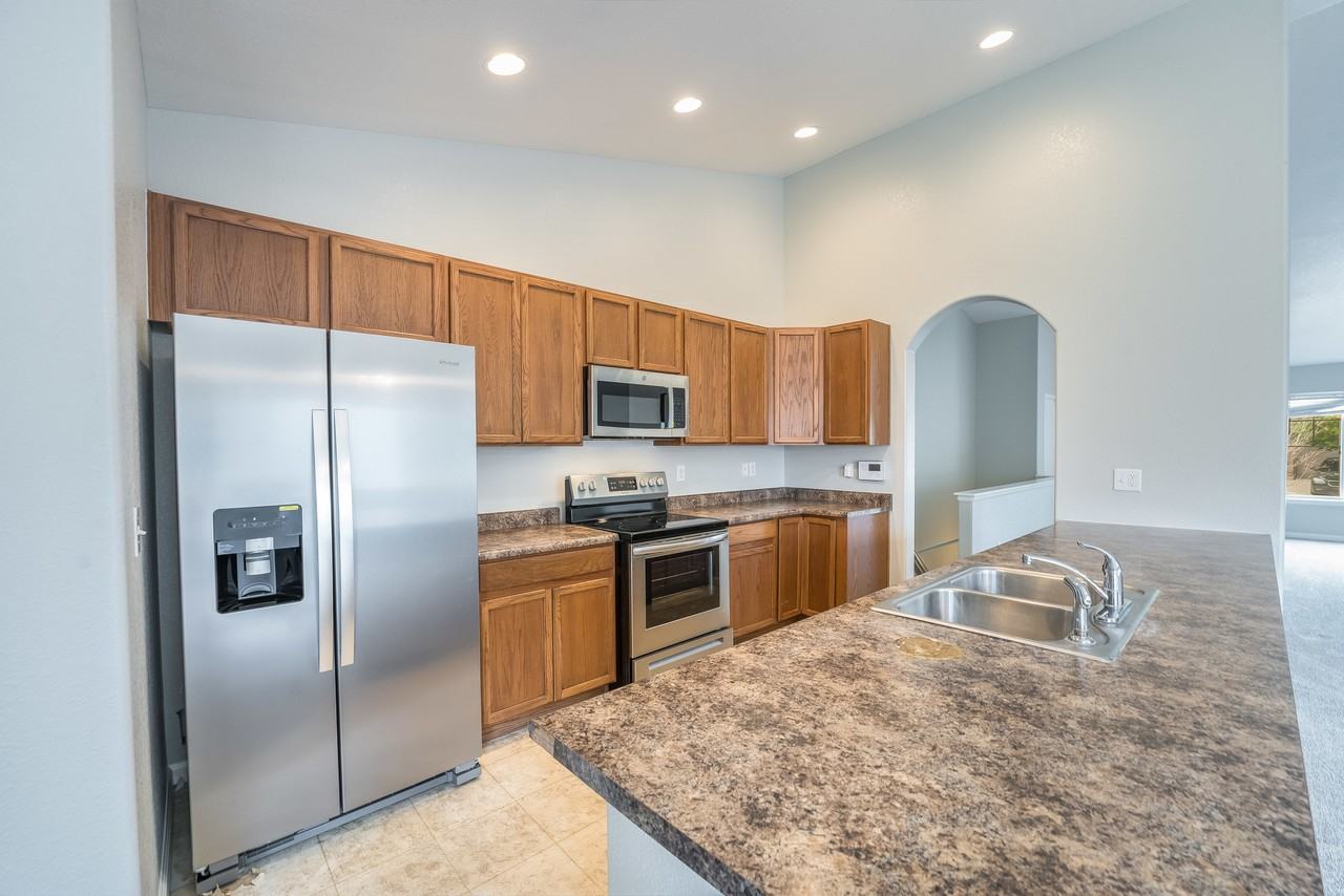 10049 Jasper St #1 - Photo 6 of 20