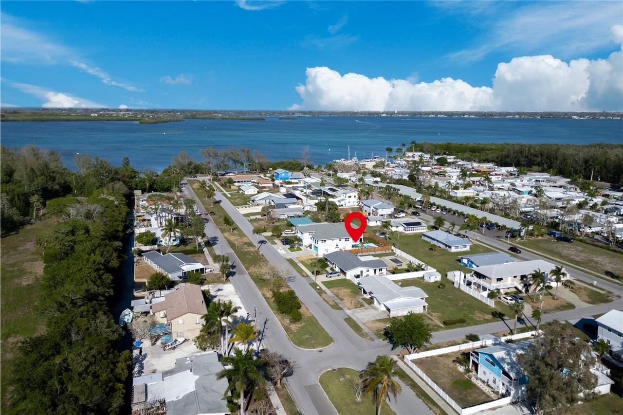 3719 118th St W - Photo 2 of 50