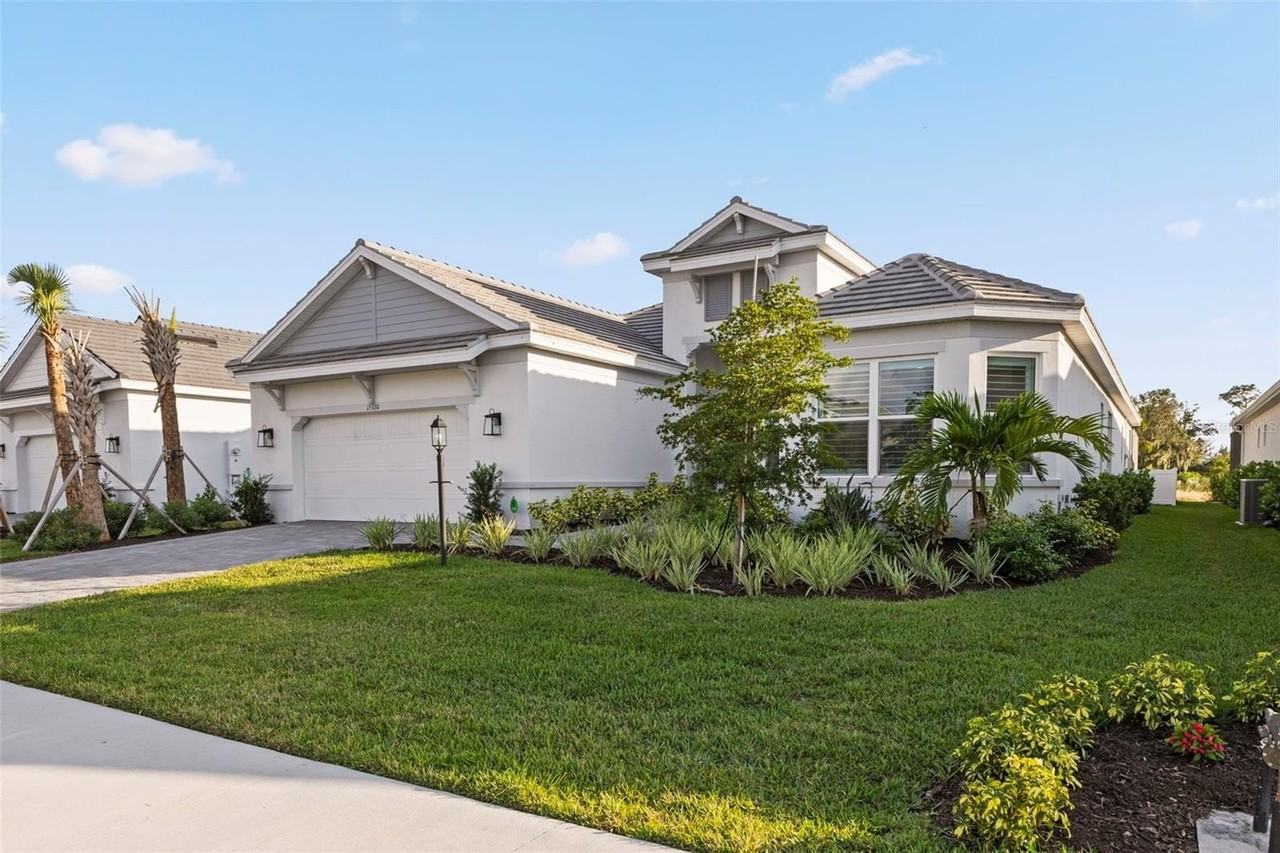 15320 San Lazzaro Ave - Photo 4 of 50