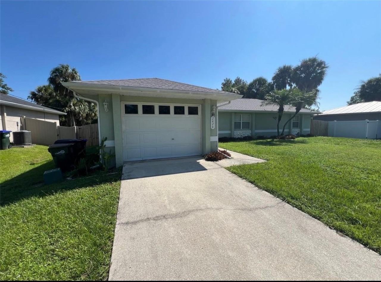 2426 Seagull Ln - Photo 3 of 22