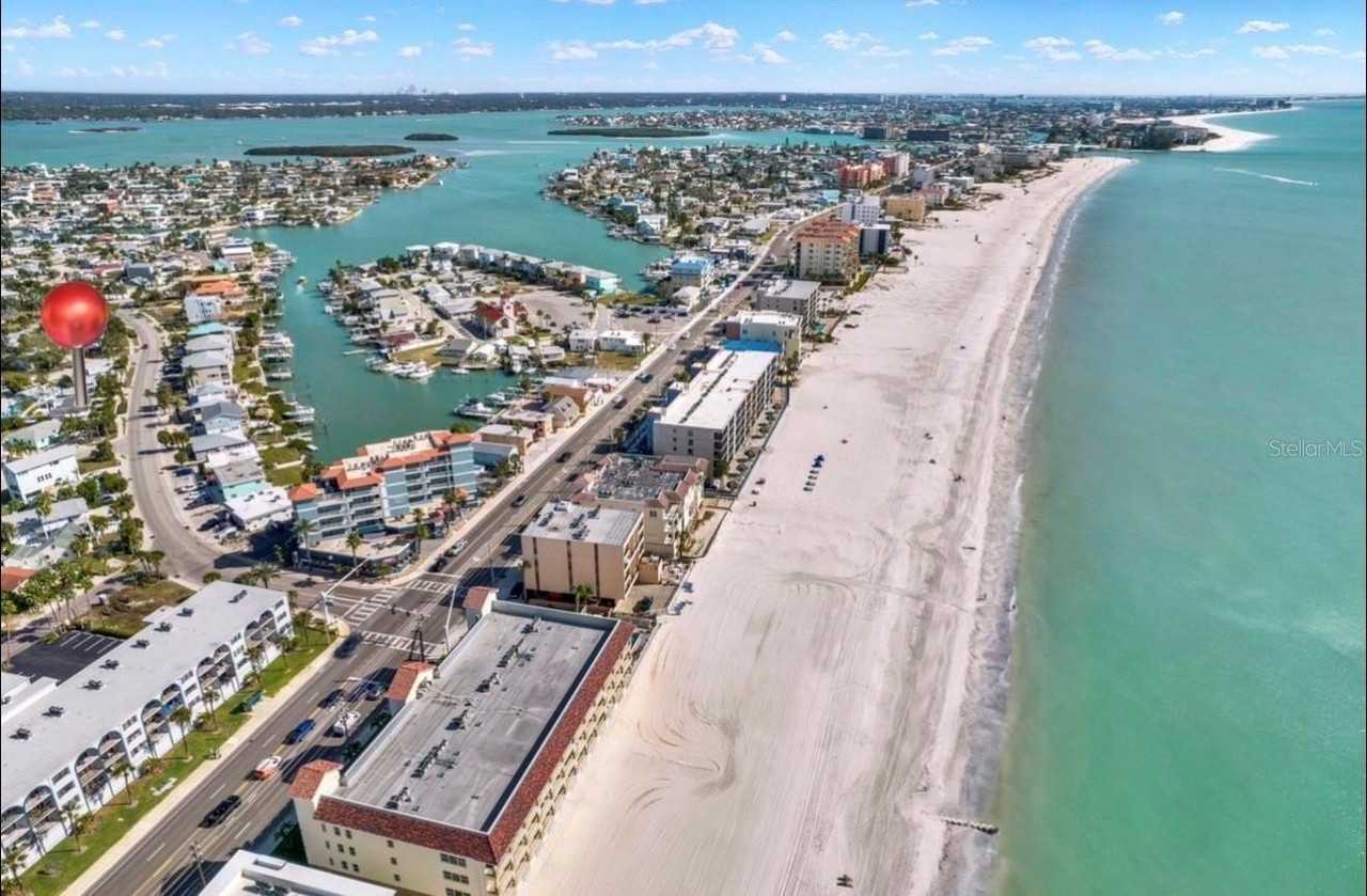 200 140th Ave E #W - Photo 3 of 36