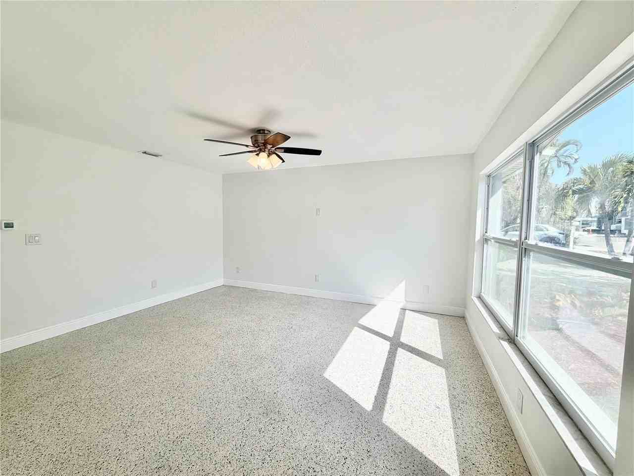 200 140th Ave E #W - Photo 7 of 36