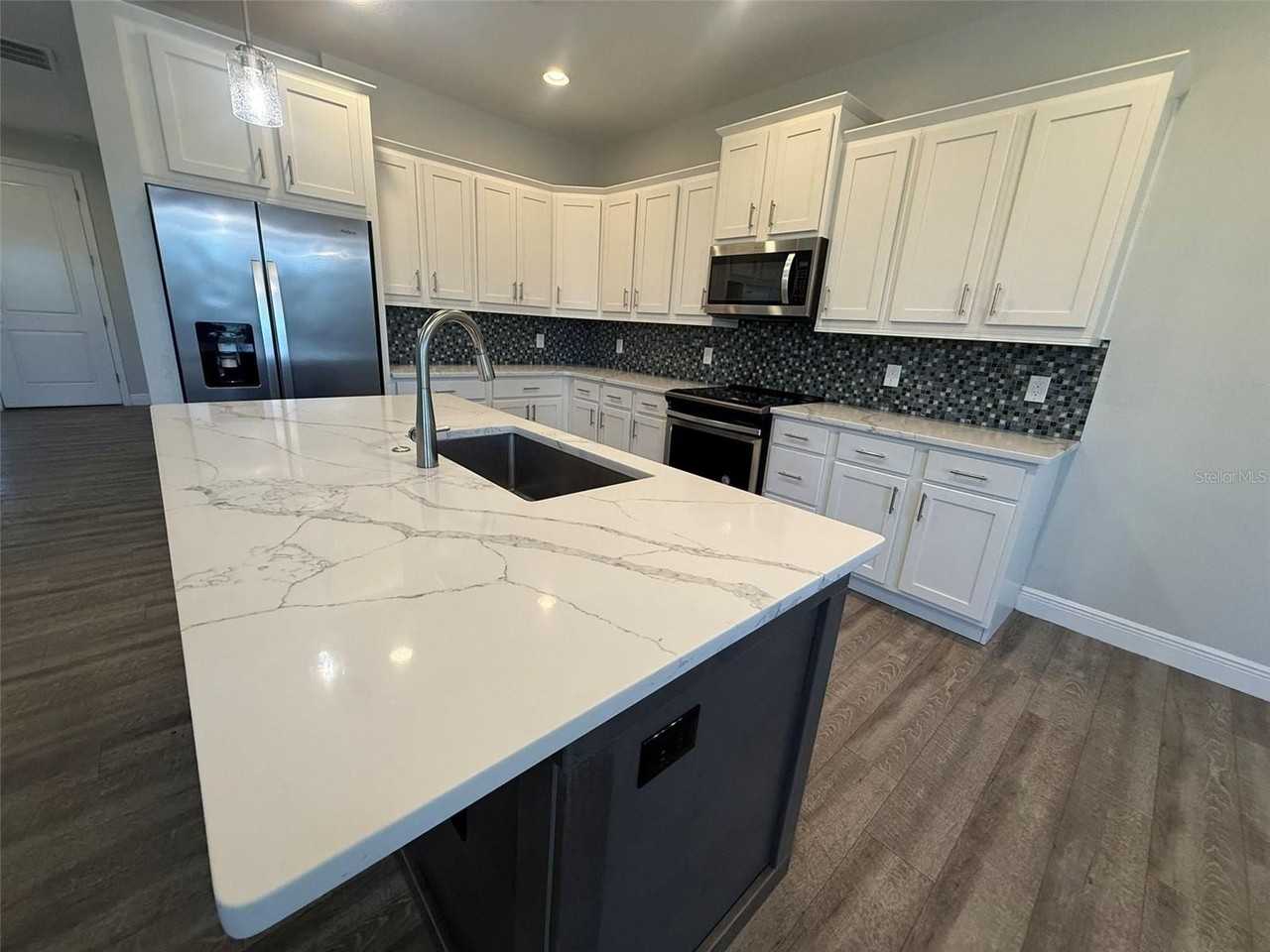 26265 Explorer Rd - Photo 4 of 15