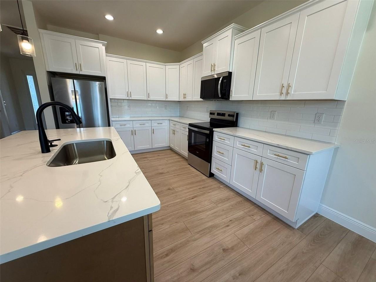 26275 Explorer Rd - Photo 5 of 17