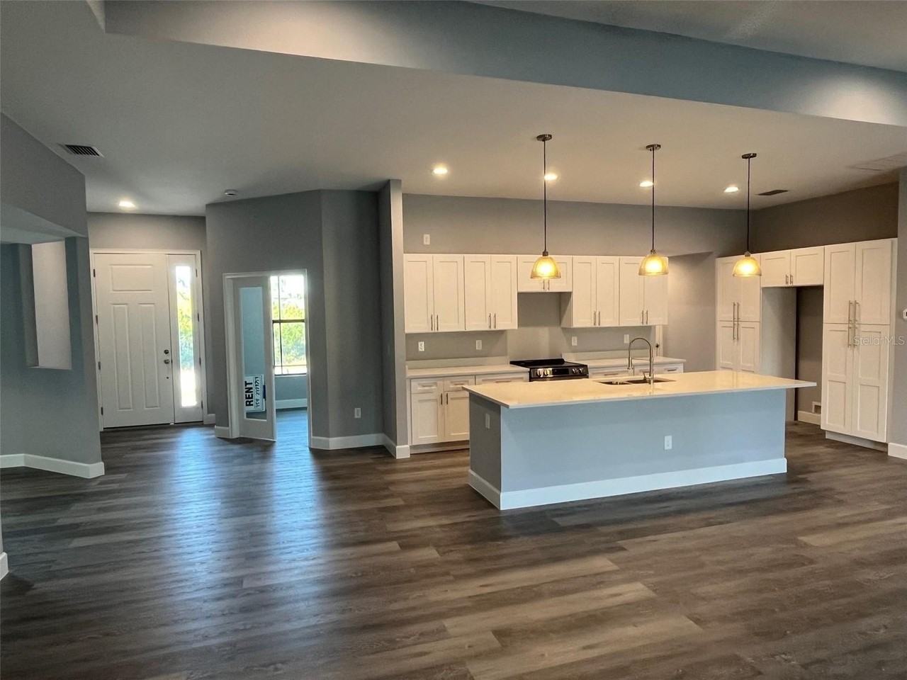 8362 Santa Cruz Dr - Photo 2 of 14