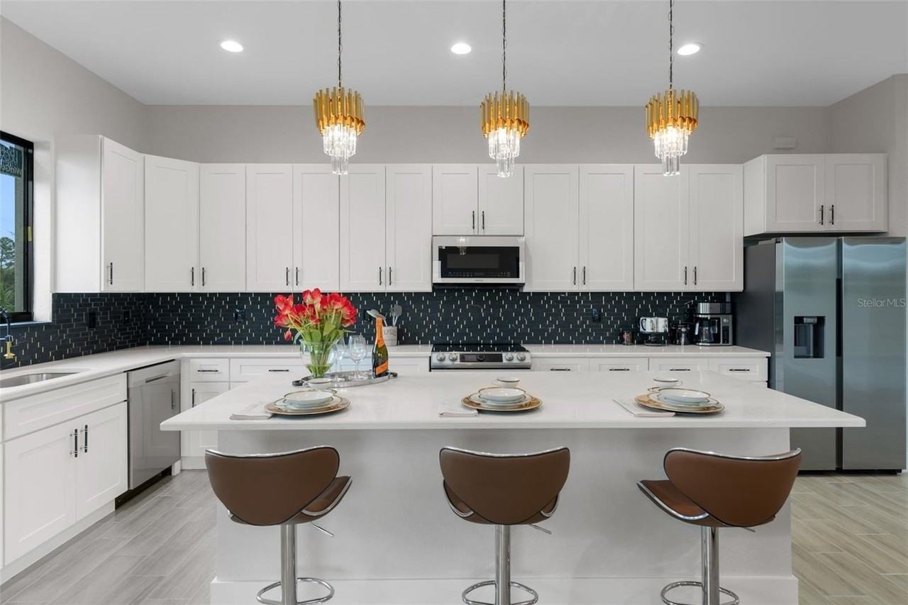 178 Lime Tree Park - Photo 4 of 30