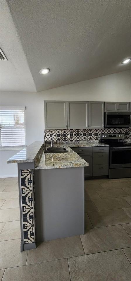 41 Barbera Ln - Photo 2 of 46