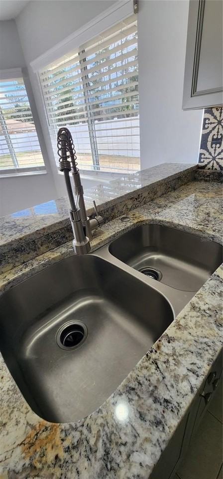 41 Barbera Ln - Photo 5 of 46