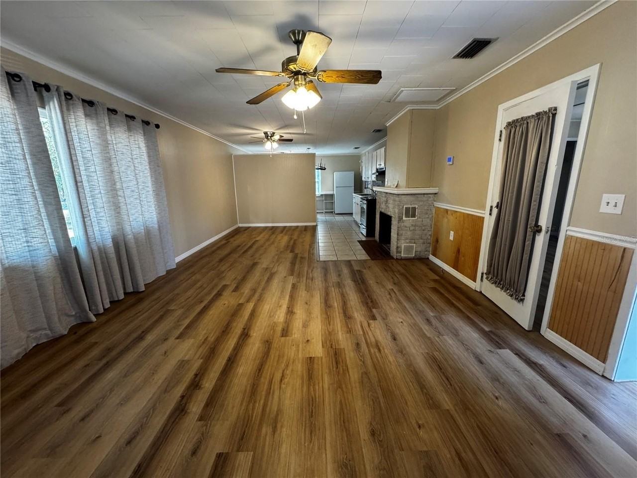 4160 Melanie Ln - Photo 3 of 10