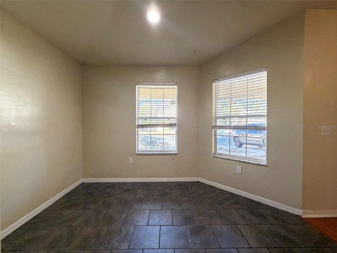 2131 Nw 52nd Pl - Photo 6 of 34