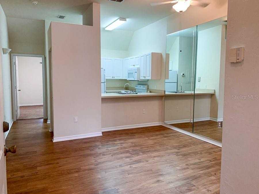 3901 Sw 27th St #5 - Photo 2 of 14