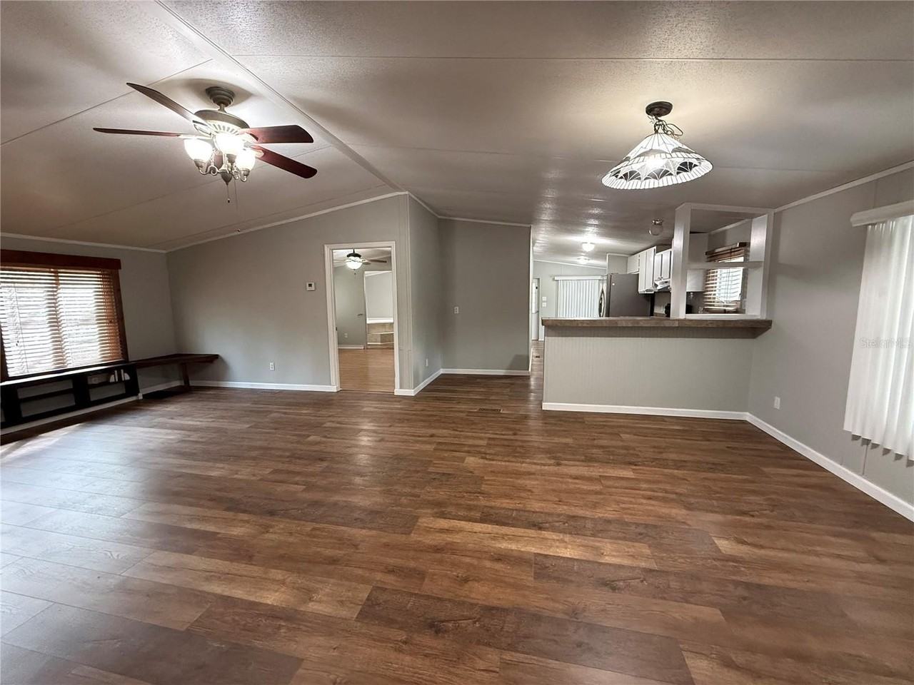 3209 Nw 128th Ln - Photo 6 of 47