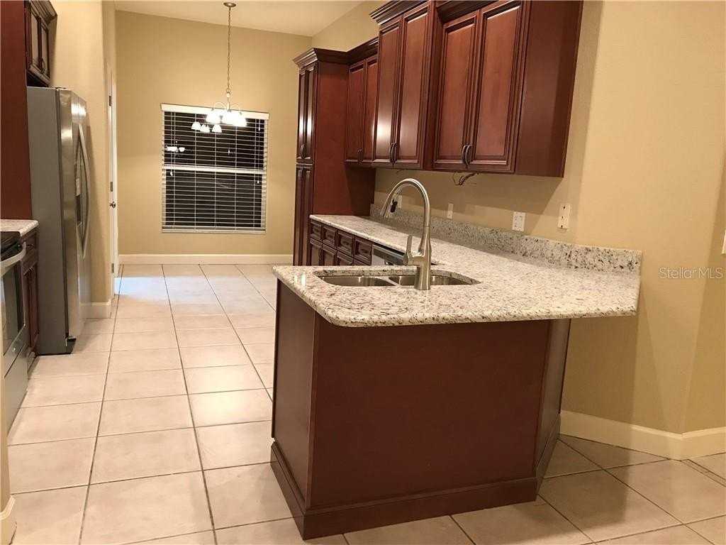 6805 Shimmering Dr - Photo 4 of 28