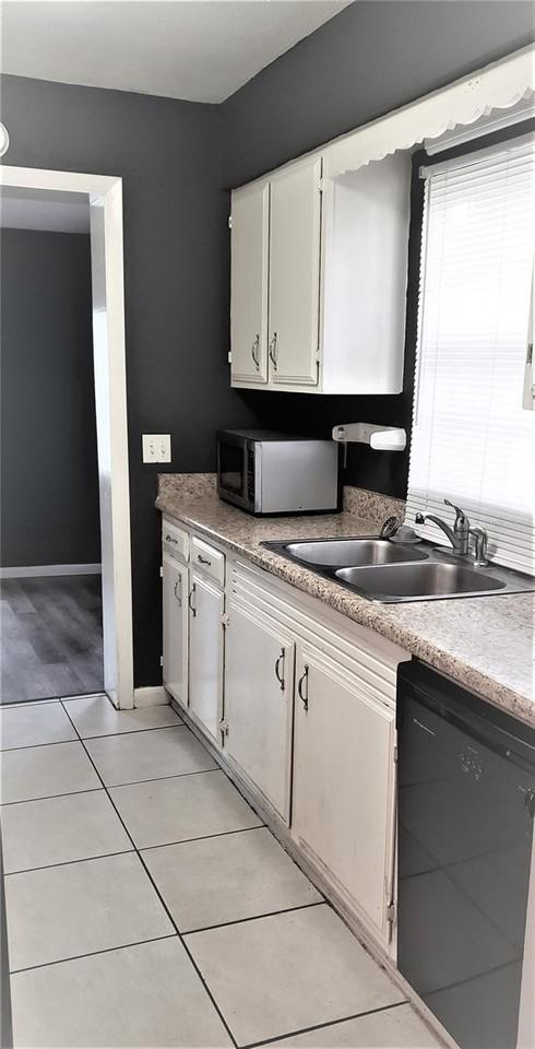 5916 May St - Photo 6 of 30