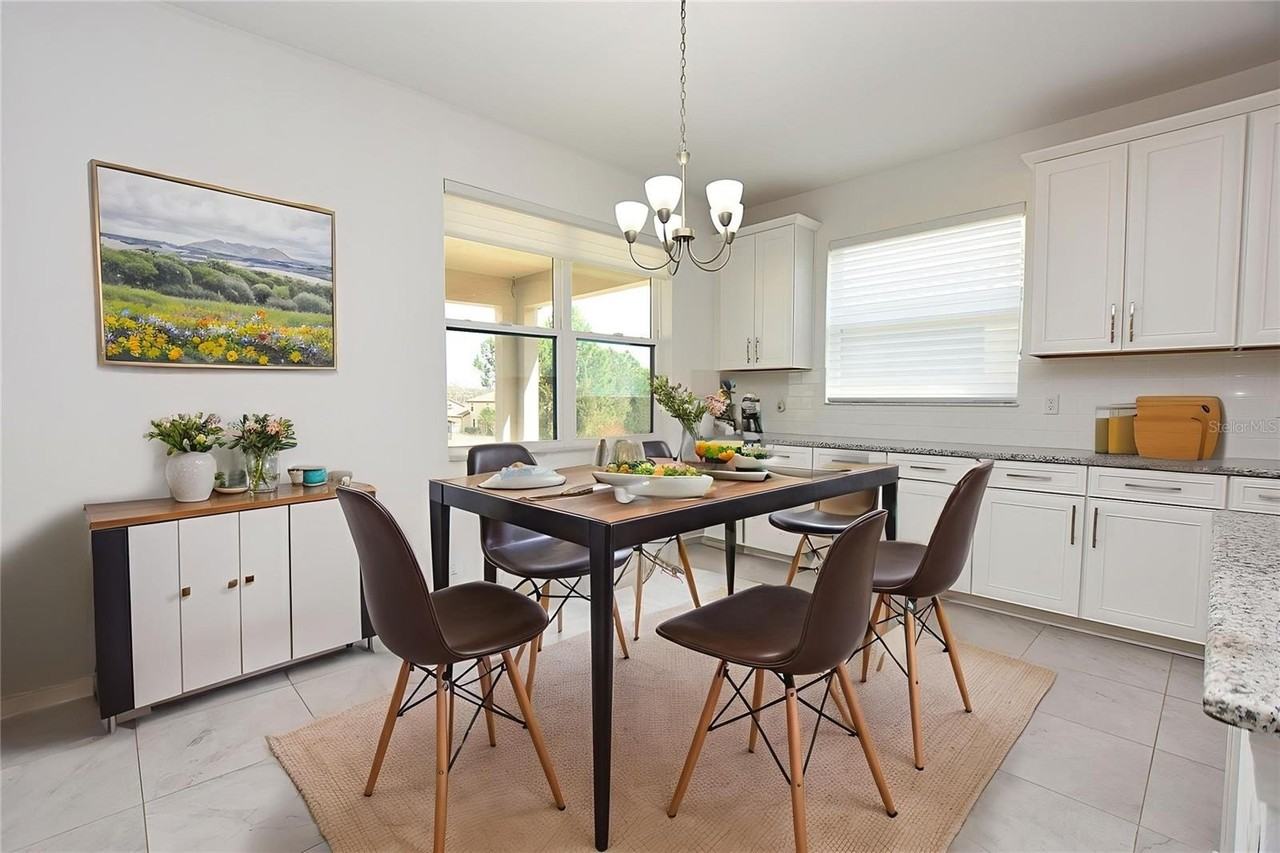 3953 Aquilla Dr - Photo 4 of 50