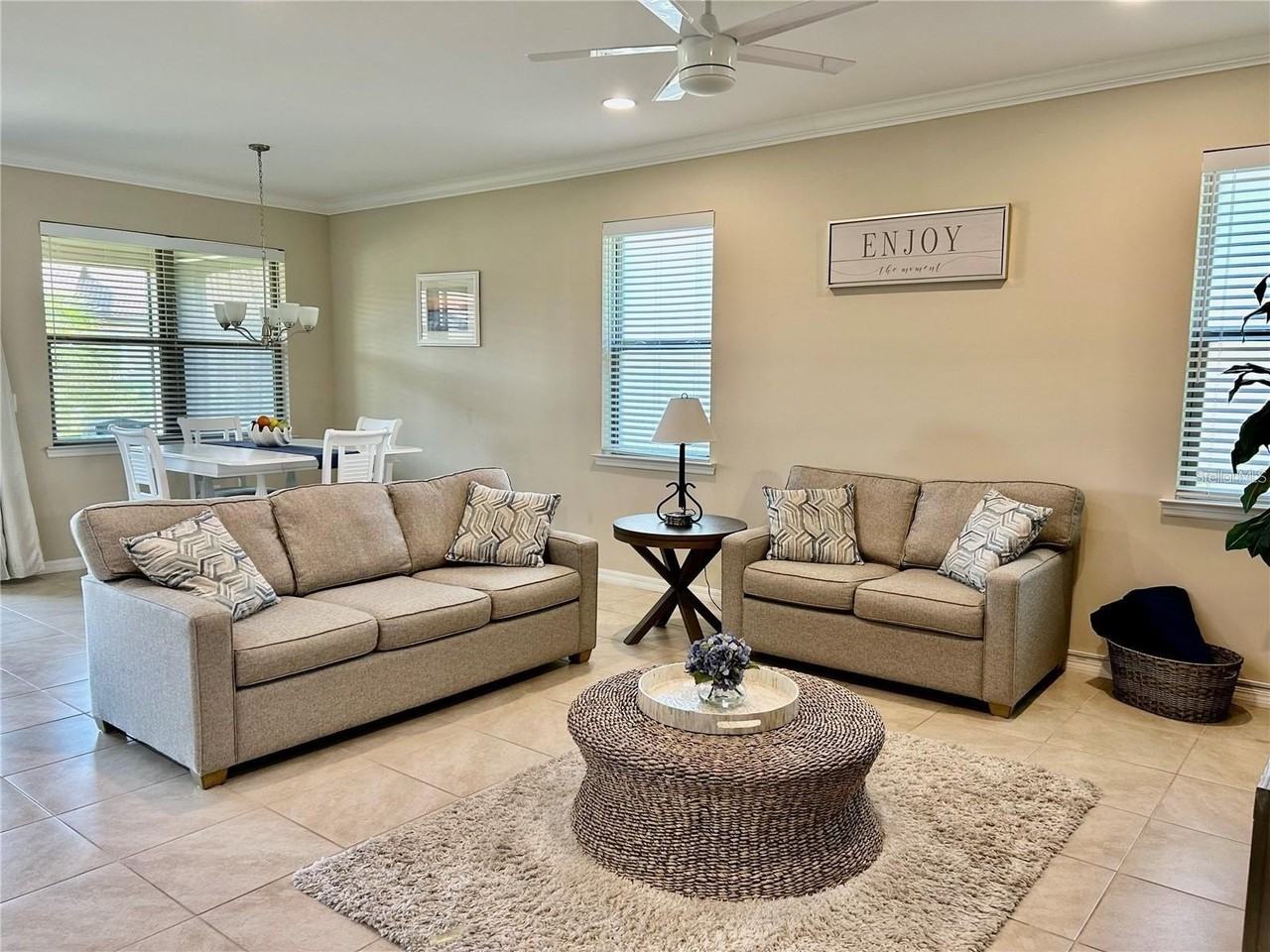 255 Maraviya Blvd - Photo 6 of 28