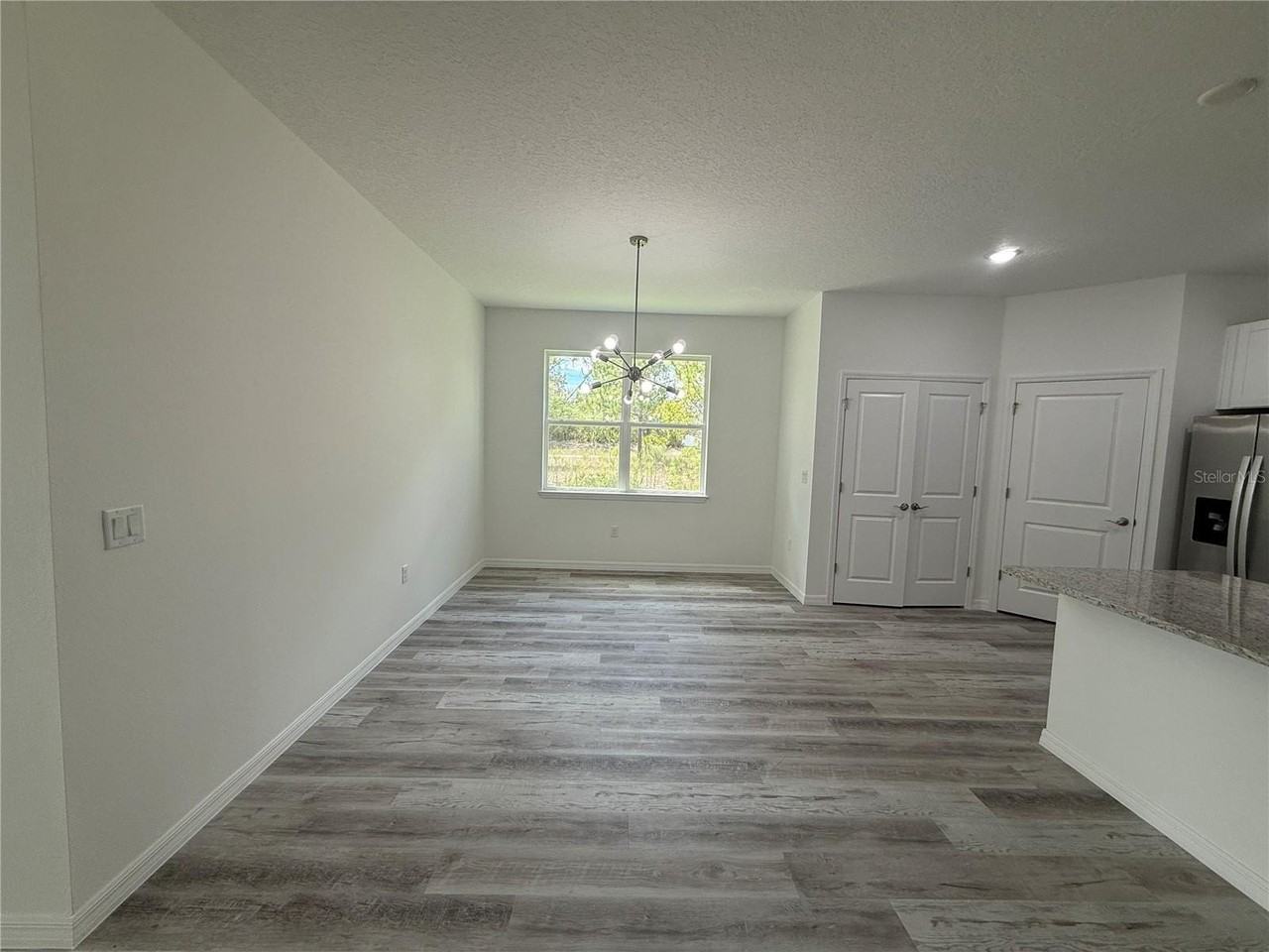 2514 W Lawrence Ct - Photo 6 of 28