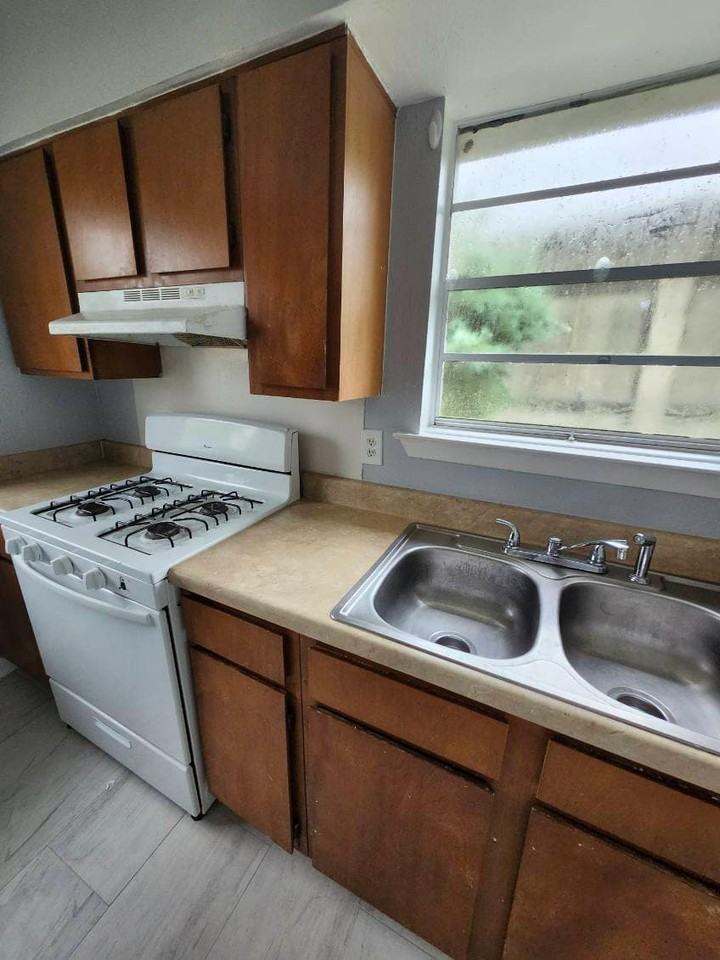 6429 Marcie St #C - Photo 2 of 11