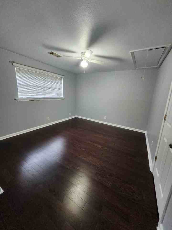 6429 Marcie St #C - Photo 7 of 11