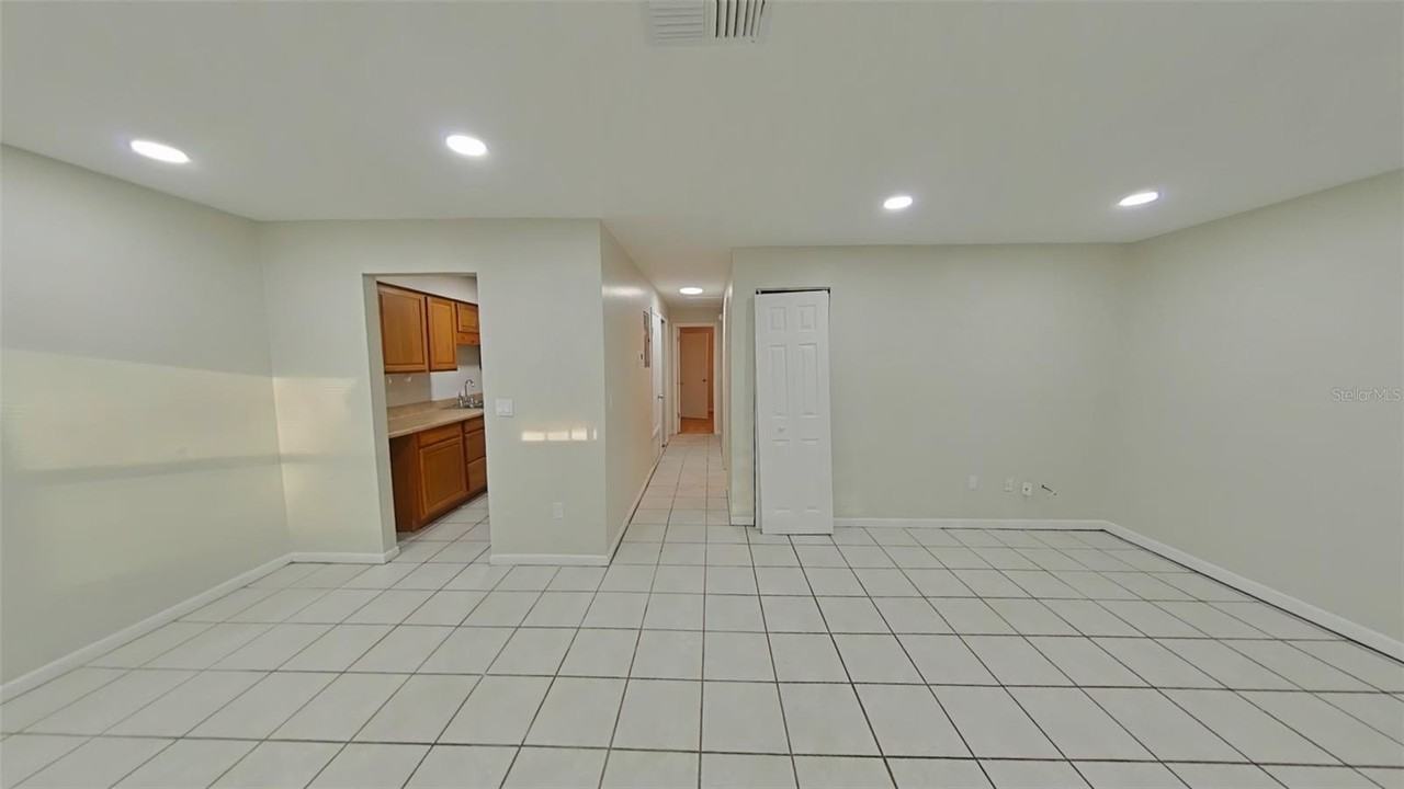 6027 Woods St #B - Photo 2 of 17