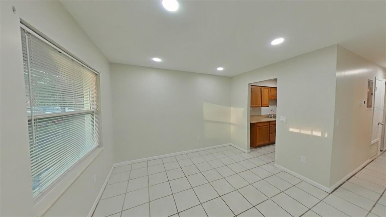 6027 Woods St #B - Photo 6 of 17