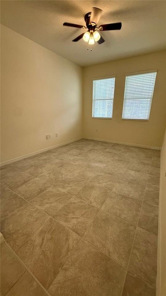 3581 Dovetail Ave - Photo 6 of 25