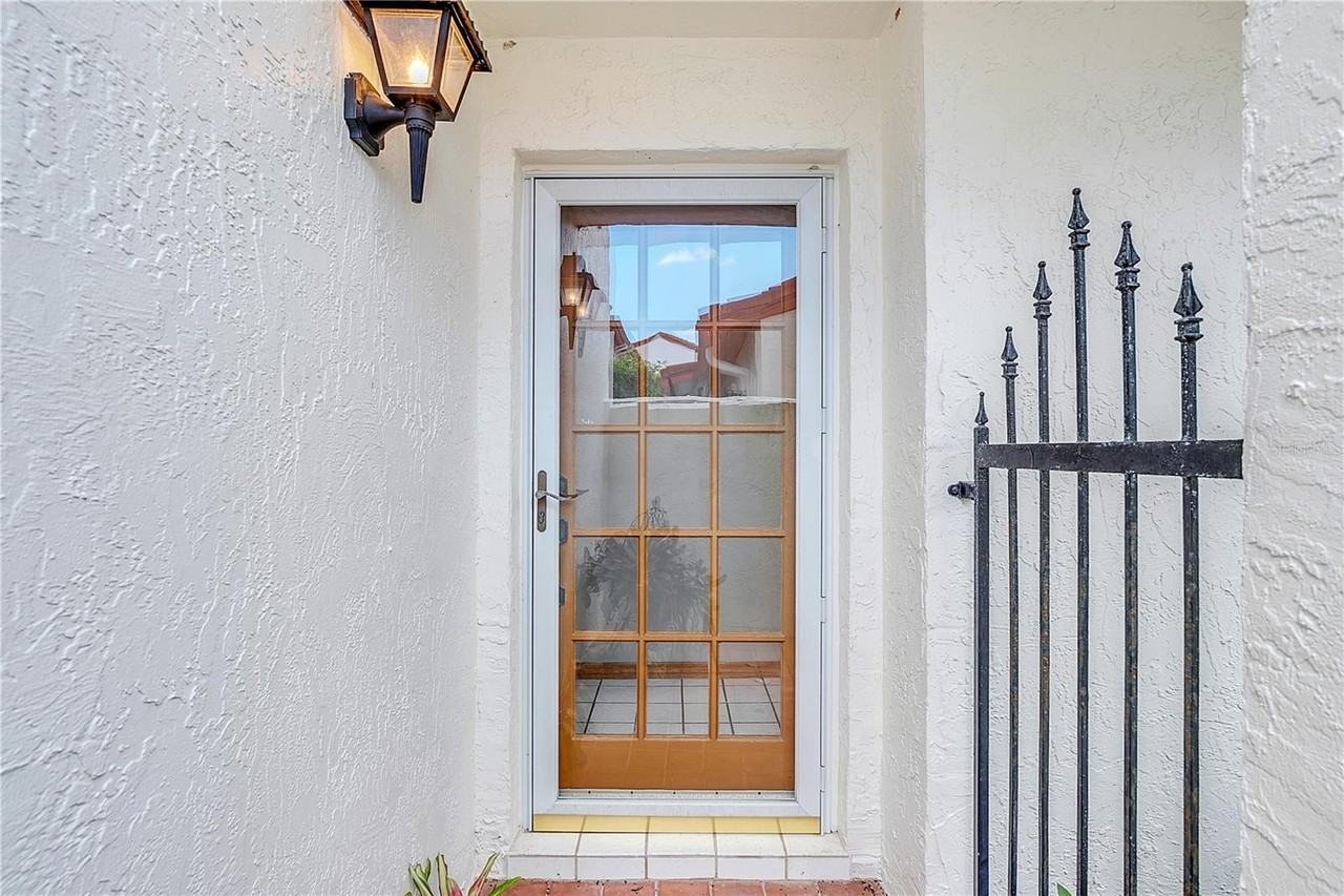 136 Florida Shores Blvd - Photo 3 of 27