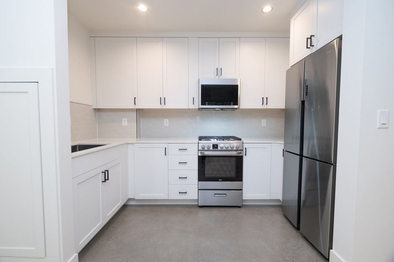 2915A-2989B NW Wilson St. - Photo 5 of 50