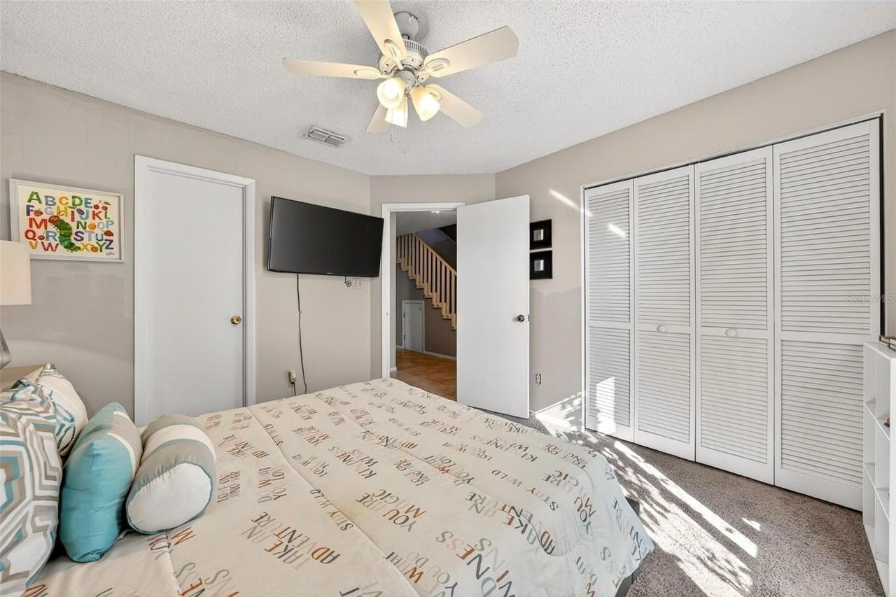 1300 Woodman Way - Photo 6 of 23