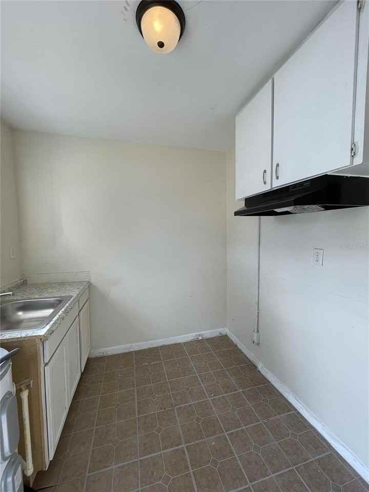 113 Washington Ave - Photo 3 of 9