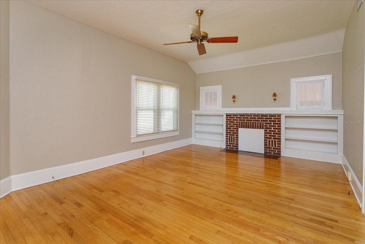 310 Concord Dr - Photo 7 of 25