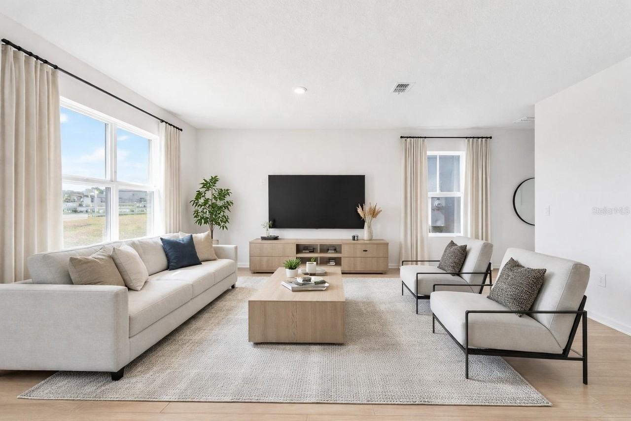 6424 Domizio Dr - Photo 3 of 36