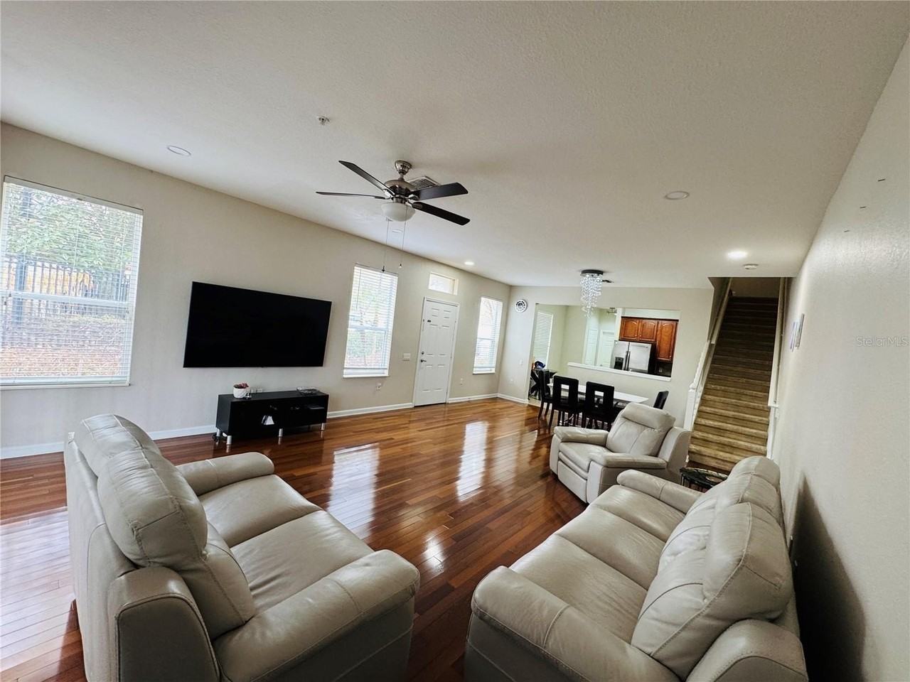 6908 Sperone St - Photo 6 of 22