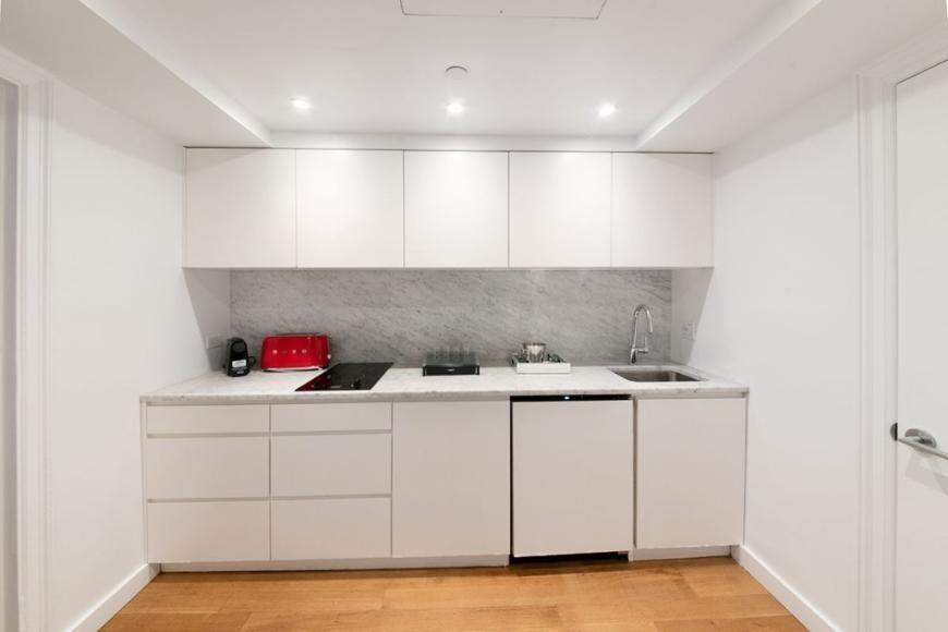 160 Central Park S - Photo 5 of 10