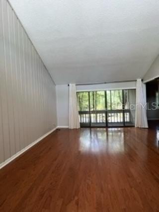 212 Crown Oaks Way #212 - Photo 3 of 15