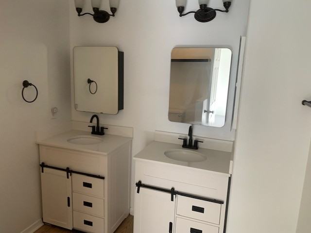 310 Eas - 1Unit 8-E #1 - Photo 3 of 16