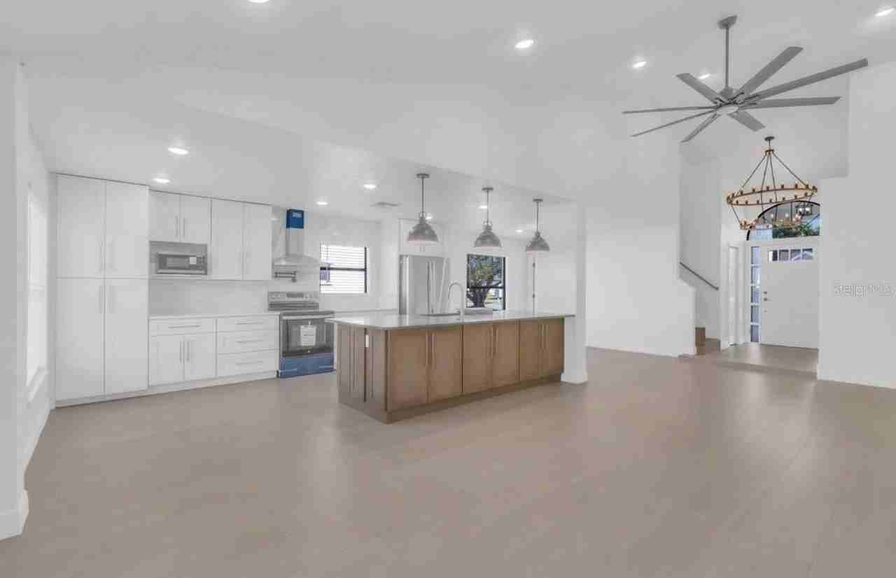 2622 Liz Ln - Photo 7 of 30